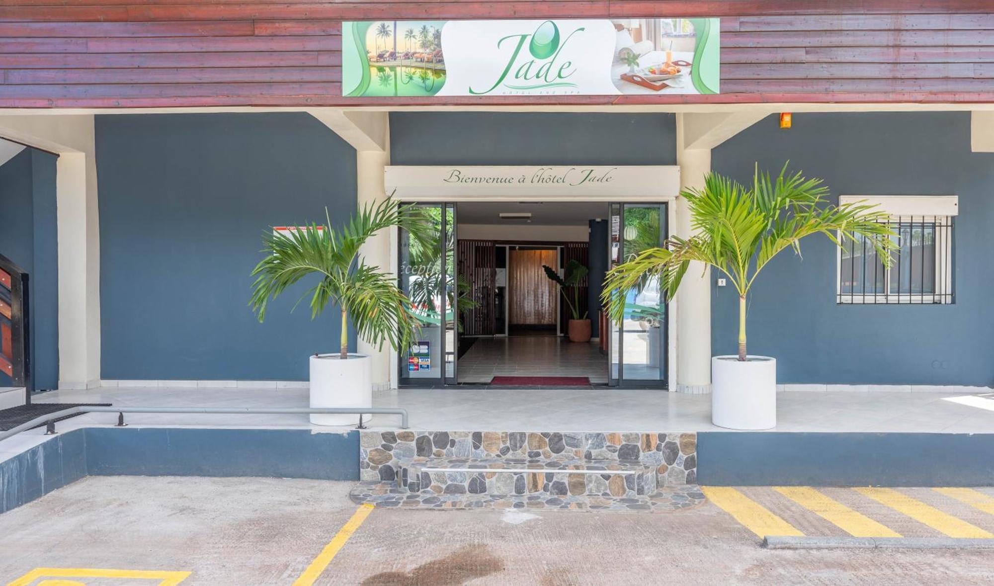 Jade Hotel And Spa Bandrele Bagian luar foto