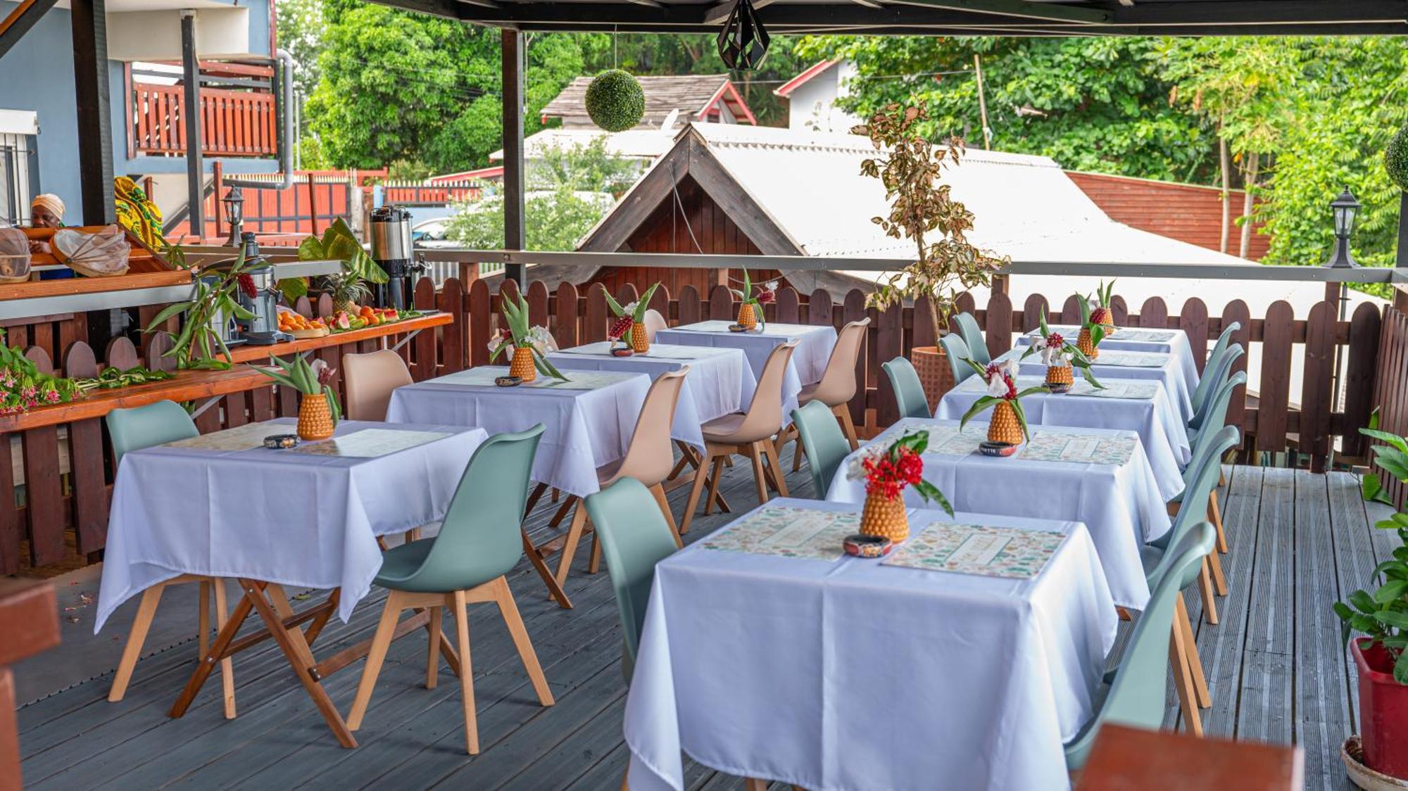 Jade Hotel And Spa Bandrele Bagian luar foto