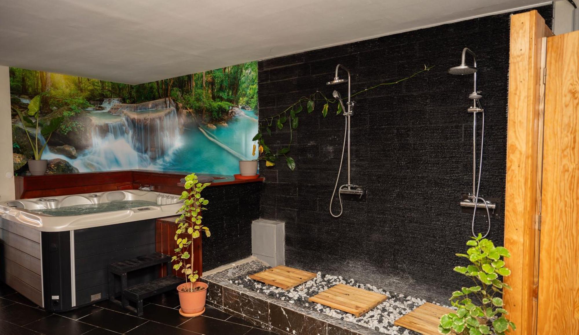 Jade Hotel And Spa Bandrele Bagian luar foto
